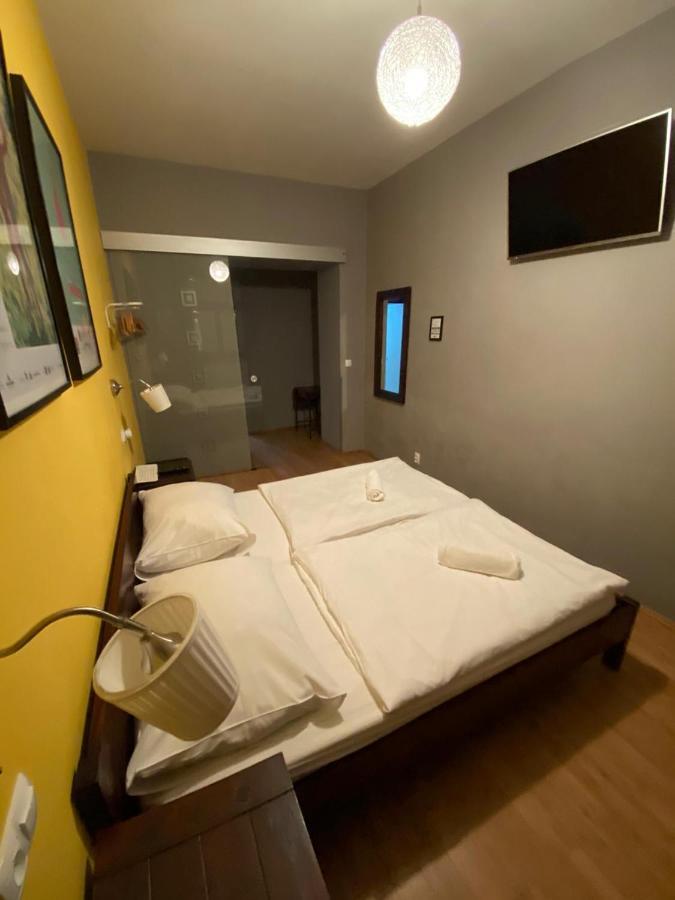 Central Studios Prague Ngoại thất bức ảnh