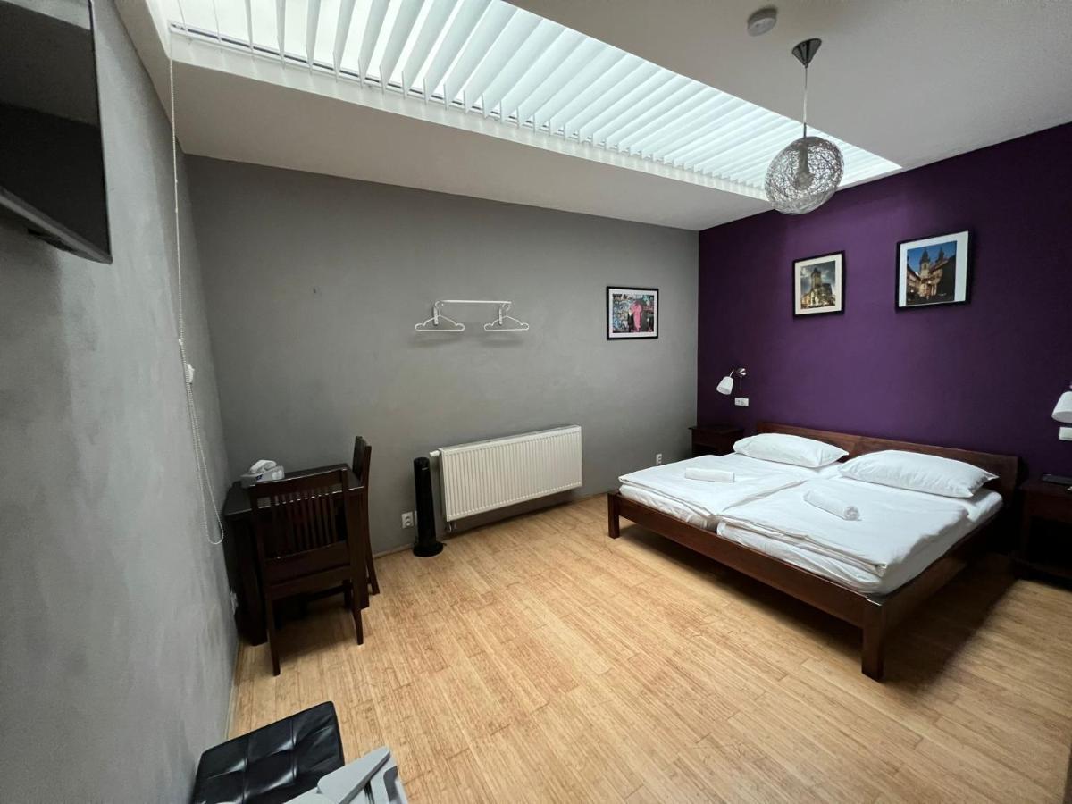 Central Studios Prague Ngoại thất bức ảnh