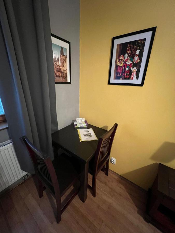 Central Studios Prague Ngoại thất bức ảnh