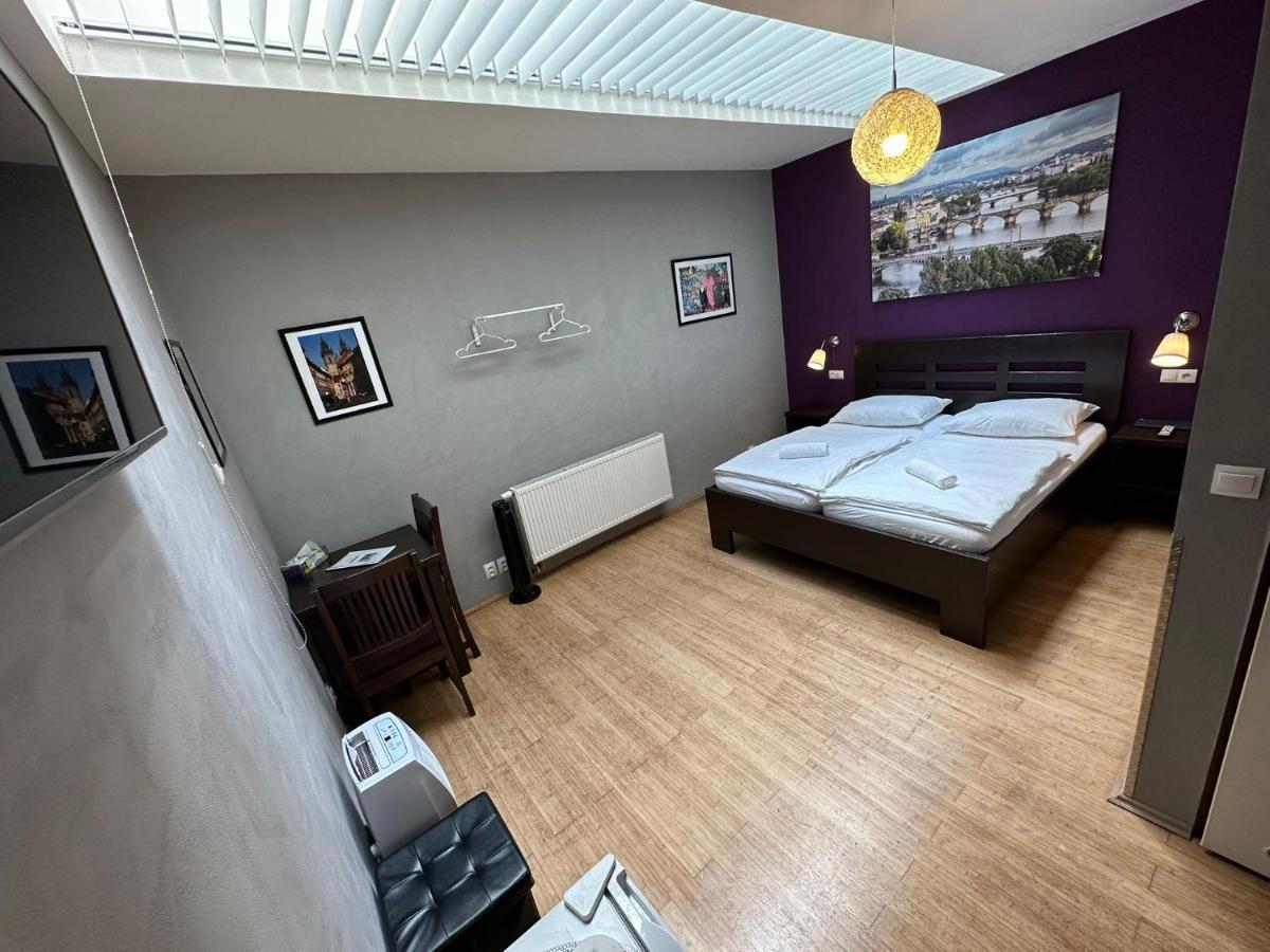 Central Studios Prague Ngoại thất bức ảnh