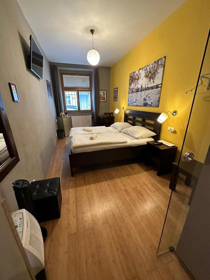 Central Studios Prague Ngoại thất bức ảnh