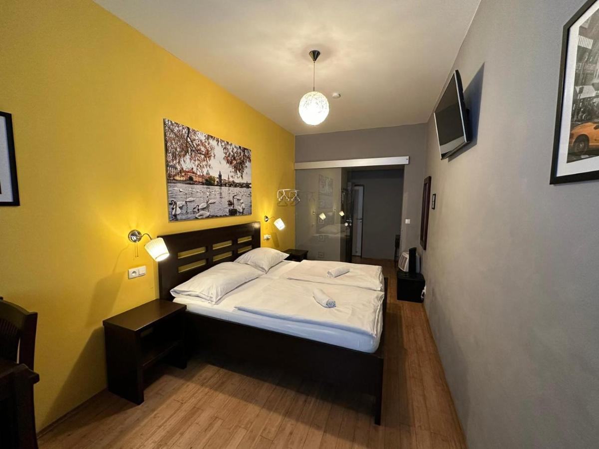 Central Studios Prague Ngoại thất bức ảnh