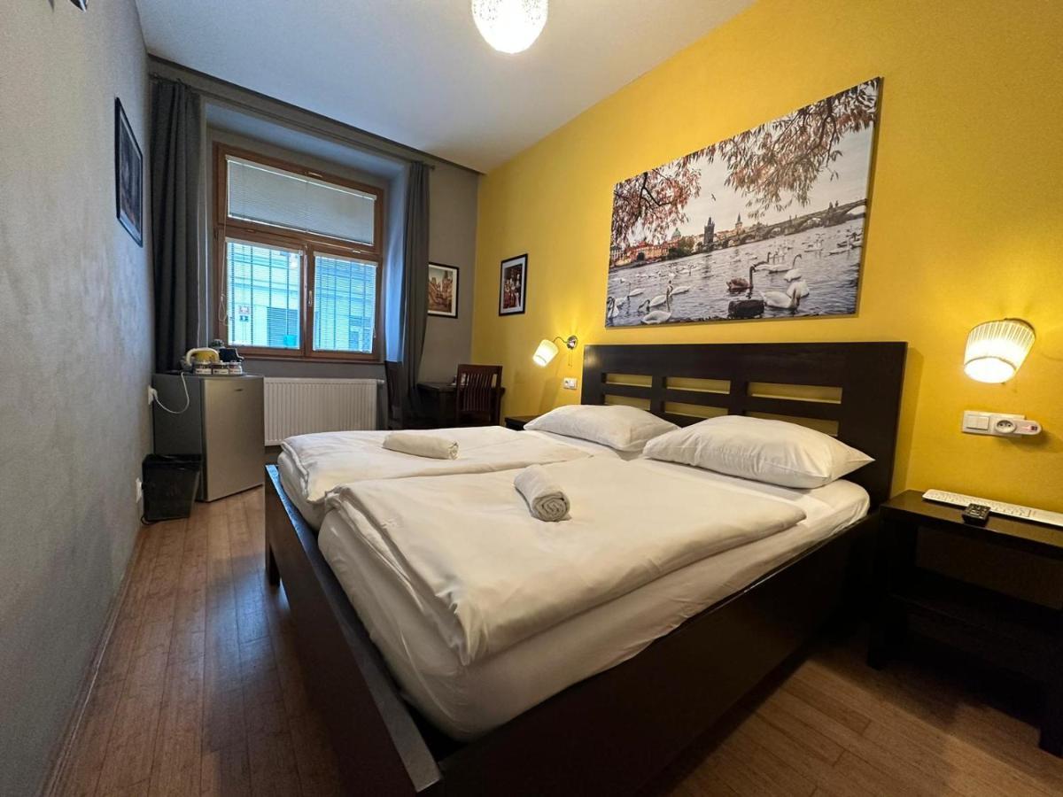 Central Studios Prague Ngoại thất bức ảnh