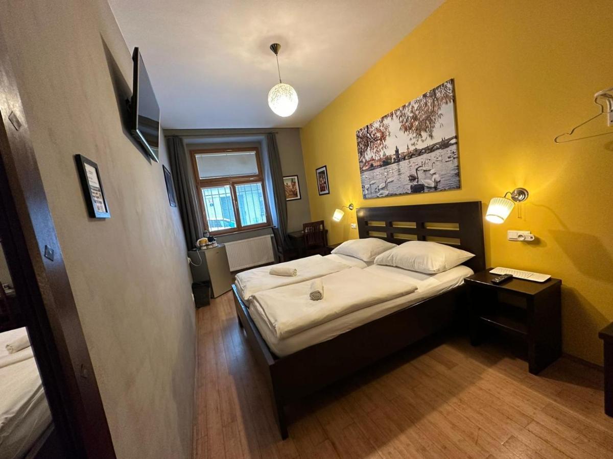 Central Studios Prague Ngoại thất bức ảnh