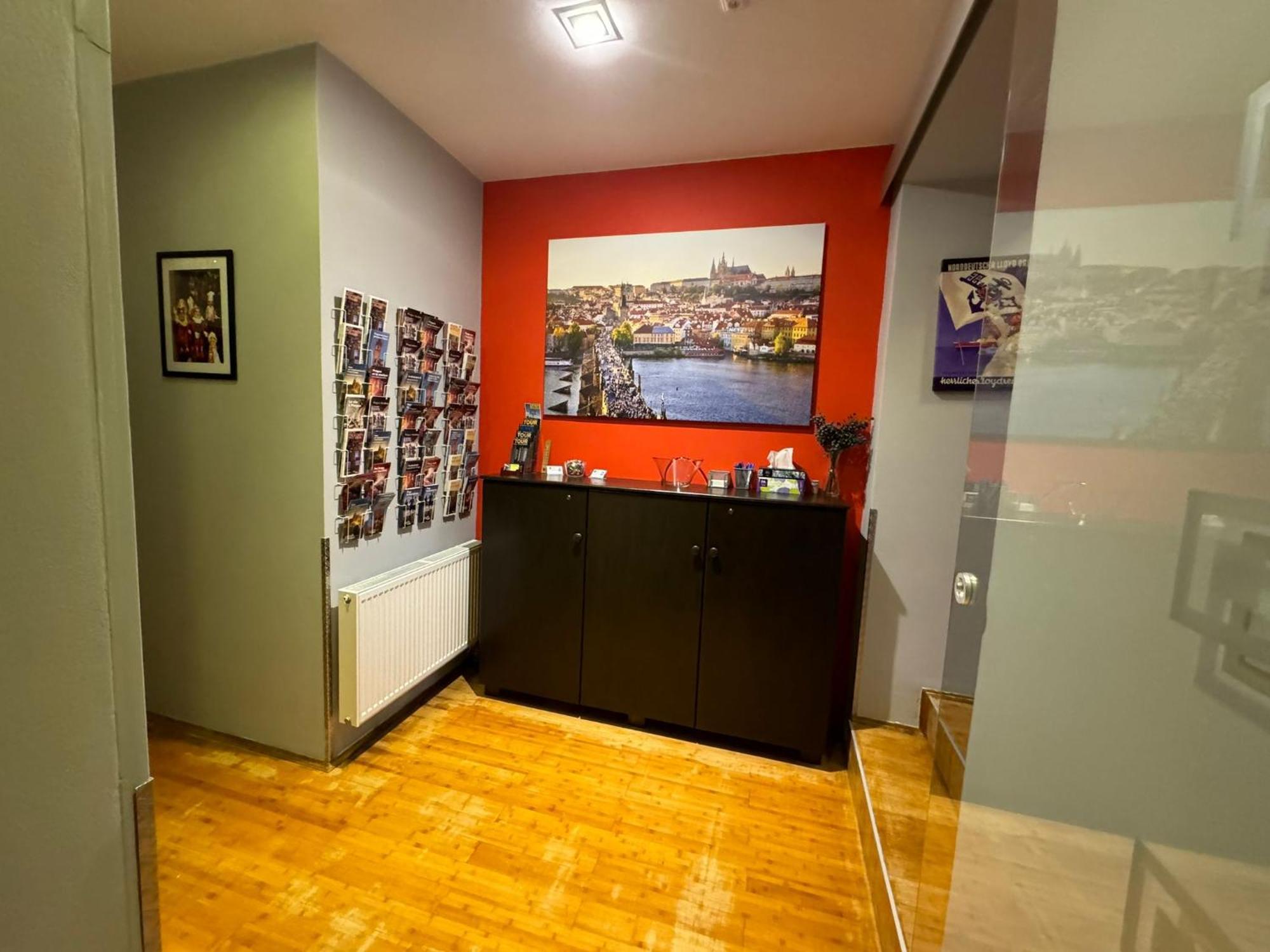 Central Studios Prague Ngoại thất bức ảnh